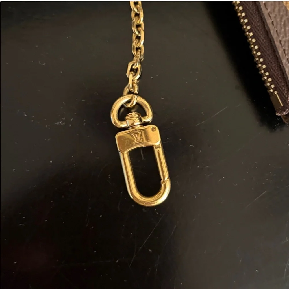 Louis Vuitton Monogram Canvas Key Pouch - Picture 6 of 12